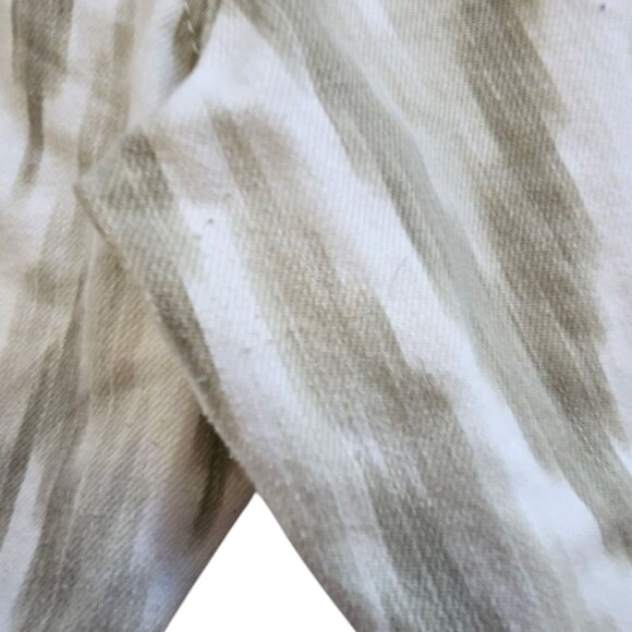 Chicos Platinum Denim Ultimate Fit 2.5 Reg Tan & White Ikat Print Jeans US 14 - Picture 8 of 11